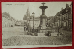 CPA Rétrécit   - Clermont -(Oise) - La Fontaine Massé - Clermont