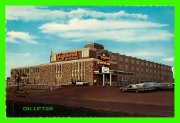 RÉGINA, SASKATCHEWAN - VAGABOND MOTOR INN - OLD CARS - COLOR PRODUCTIONS LTD - JOE FARTAK - - Regina