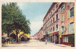 Crémieu * Les Halles Et Rue Lieutenant Colonel Bel * Débit Tabac Tabacs - Crémieu