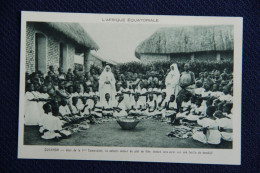 OUGANDA - BWANDA : Ecole Normale Dirigée Par Les Soeurs , Jour De 1ere Communion - Uganda