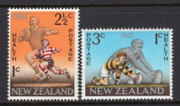 New Zealand 1967 Health - Rugby Set HM (SG 867-868) - Neufs