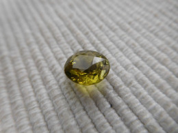 Tourmaline Naturelle Verte, Taille Ovale A Facettes 1.93 Carats. 10 - Toermalijn