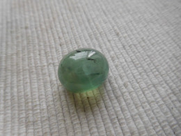 Cabochon De Prehnite Verte, Taille Ovale 21.86 Carats. CL21 - Andere & Zonder Classificatie