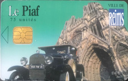 PIAF   -  REIMS   -   Voiture + Cathédrale  (fond Vert)  -  75 Unités - Cartes De Stationnement, PIAF