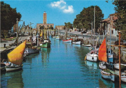 FANO - PORTO CANALE - BARCHE DA PESCA - FARO / PHARE / LIGHTHOUSE / LEUCHTTURM - 1976 - Fano