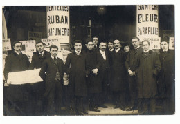 CARTE PHOTO  PARIS  -  LES HALLES  - ECRITE EN 1906 - Halles