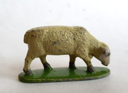 FIGURINE QUIRALU FERME MOUTON QUI BROUTE - ANIMAL DE LA FERME - Quiralu