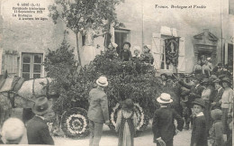 Legé * La Cavalcade Historique , Le 11 Septembre 1921 , La Bretagne à Travers Les âges * Char Attelage Fête Carnaval - Legé