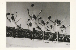 GYMNASTIQUE  L'équipe Suédoise De 1950 Au Championnat Du Monde - Gymnastics