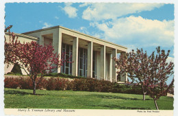 Independence Missouri - Harry S Truman Library And Museum - Postcard - Independence