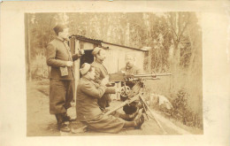 250623 - CARTE PHOTO MILITARIA Mitrailleuse De Campagne Contre Avion Clermont 1916 - Cabane Le Gourbi - Unfälle