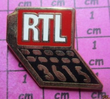 217 Pin's Pins / Beau Et Rare /  INFORMATIQUE / MINITEL 3615 RTL RADIO Par DECAT - Informatik