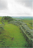 THE WALL AT WALLTOWN CRAGS, HADRIANS WALL, NORTHUMBERLAND, ENGLAND. UNUSED POSTCARD   Pm2 - Autres & Non Classés