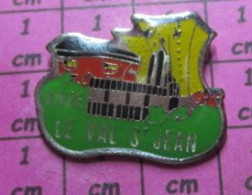 1416a Pin's Pins / Beau Et Rare / VILLES / LE VAL ST JEAN - Space