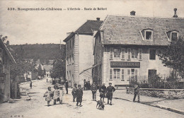 (Ter.  De Belfort)  CPA  Rougemont Le Château  Arrivée  Route De Belfort - Rougemont-le-Château