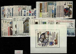 Czechoslovakie Annee Complete Neuf Sans Charnieres 1979 - Full Years