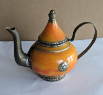 Théière Miniature Céramique Orange Et Métal - Other & Unclassified