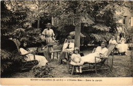 CPA Boissy L'Aillerie L'Oiseau Bleu, Dans Le Jardin FRANCE (1308894) - Boissy-l'Aillerie