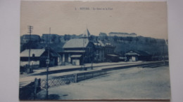 57 BITCHE  LA GARE ET FORT 1922 - Bitche