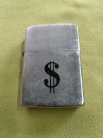 BRIQUET ZIPPO     LETTRE K   CHIFFRE ROMAIN VI - Zippo