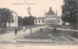 MONNAIE (Indre-et-Loire) - Place De La Mairie - Lampadaire - Ecrit (2 Scans) - Monnaie