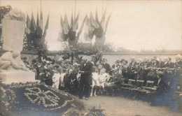 Vaucresson * Carte Photo * Cérémonie Commémoration Fête * Monument Aux Morts - Vaucresson