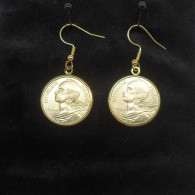 Boucles D'oreilles Crochet 10 Centimes Marianne - Bijoux Avec Ancienne Monnaie Française - Boucles D'oreilles