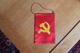 PETIT FANION SOVIETIQUE COMMUNISTE - Flaggen