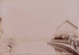 Port Sur Saône * RARE Photo Albuminée Circa 1898 * Un Coin Du Village & Villageois * 17x12cm - Port-sur-Saône