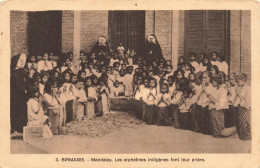 Birmanie - Mandalay - Les Orphelines Indigènes Font Leur Prière - Carte Postale Ancienne - Andere & Zonder Classificatie