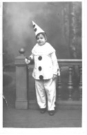 Carte Photo Enfant Déguisé En Pierrot - Sonstige & Ohne Zuordnung