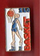 PIN'S . SPORT . BASKET . " S.L.O. BASKET CLUB " - Réf. N°73 PNS - - Basketball