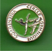 PIN'S . SPORT . " CERCLE GYMNIQUE VILLENEUVOIS " . VILLENEUVE-SUR-LOT - Réf. N°78PNS - - Gymnastics