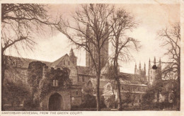 ROYAUME UNI - Angleterre - Kent -  Canterbuy Cathedral From The Green Court  - Carte Postale Ancienne - Canterbury