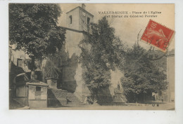VALLERAUGUE - Place De L'Eglise Et Statue Du Général Perrier - Valleraugue