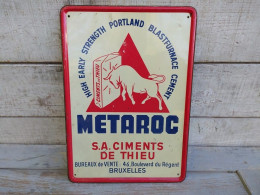 Ancienne Plaque Tôle Publicitaire Metaroc Ciment De Thieu Bruxelles 1956 - Otros & Sin Clasificación