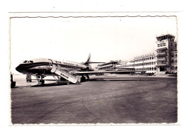 L'Aéroport De Nice Cote D'Azur La Caravelle Sur La Piste D'envol - Luftfahrt - Flughafen