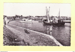 Urk Havenhezicht, Bromfiets RY21124 - Urk