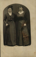 KREUZWALD  CREUTZWALD  Photo Originale : ANNA PERREIN Et Son Amie 1910 - Creutzwald