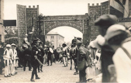 Carte Photo - Manifestation - Beaumont   - Procession  - Folklore - Carte Postale Ancienne - Manifestaciones