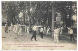 ESCRIME - SAUMUR (49) - Enseignement De La Lance Contre Le Sabre - ED. Phot. Fr. Voelcker, Saumur - Escrime