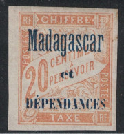 MADAGASCAR - TAXE - N°3 - NEUF - TRACE DE CHARNIERE - COTE 11€. - Strafport