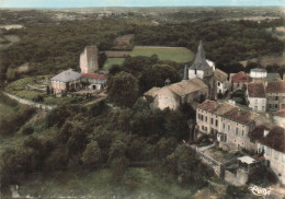 Castelnau Rivière Basse * Vue Aérienne Du Village , L'église Et La Vieille Tour * Ancien Château Féodal - Castelnau Riviere Basse