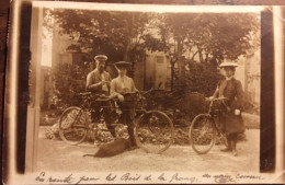 Cpa Photo De 1903, "en Route Pour Les Bois De Grange" à Vélos, Exp Et Dest Membres Amicale B.J.O.H Paris - Otros & Sin Clasificación