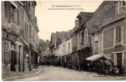 ILLE & VILAINE - Dépt N° 35 = CHATEAUGIRON = CPA NEUVE N° 22 = GRANDE RUE + VIEILLES MAISONS + Boucherie Aubree - Châteaugiron