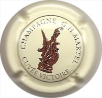 Plaque / Capsule De Muselet - Champagne G. H. Martel - Cuvée Victoire [doré Sur Fond Crème] - Martel GH