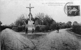 Le Calvaire De La Mission - Le Louroux Beconnais