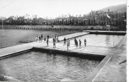 LA VOULTE ( 07 ) - La Piscine Du Stade  ( C.P.S.M. , Pt - Ft ) - La Voulte-sur-Rhône