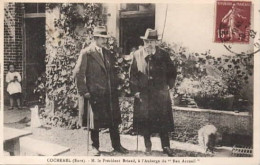 27 . COCHEREL . M. Le Président . Briand, à L'Auberge Du "Bon Acceuil' . - Bourgtheroulde