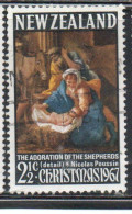 NEW ZEALAND NUOVA ZELANDA1967THE ADORATION OF SHEPHERDS BY POUSSIN CHRISTMAS NATALE NOEL WEIHNACHTEN NAVIDAD 2 1/2p USED - Used Stamps